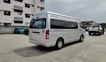 TOYOTA 2WD 2016 3.0 MT COMMUTER SILVER 1410 full