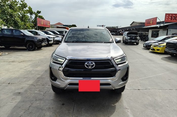 REVO 4WD 2022 2.4E MT DOUBLE CAB SILVER  1647 full
