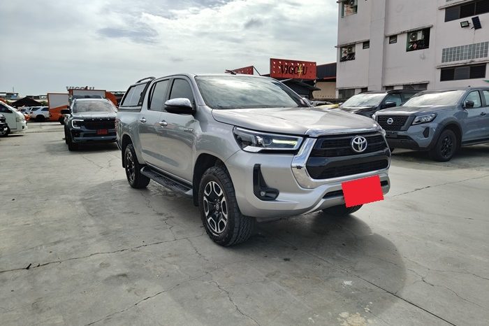 REVO 4WD 2022 2.4E MT DOUBLE CAB SILVER  1647 full