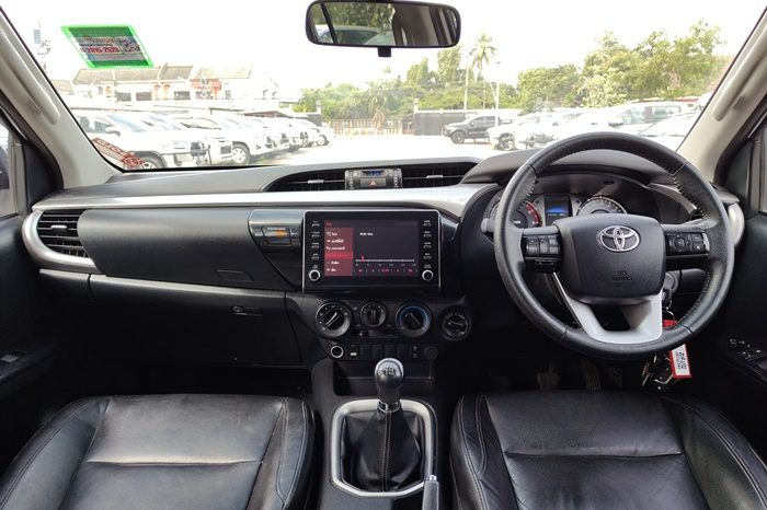 REVO 4WD 2022 2.4E MT DOUBLE CAB SILVER  1647 full