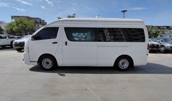 TOYOTA 2WD 2018 3.0 MT COMMUTER WHITE  7097 full