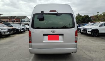 TOYOTA 2WD 2018 3.0 MT COMMUTER SILVER 8477 full