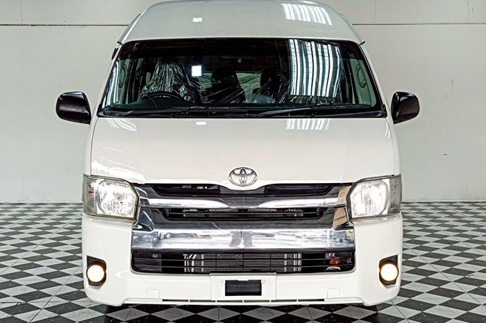 TOYOTA 2WD 2015 3.0 MT COMMUTER WHITE  7092 full