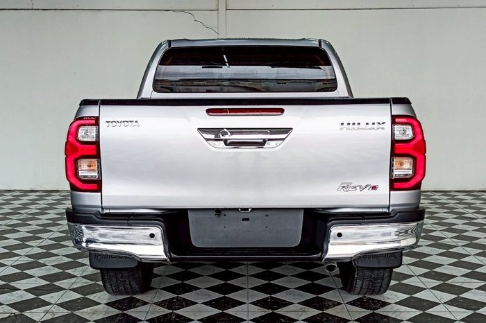 REVO 4WD 2021 2.4E MT DOUBLE CAB SILVER  2083 full