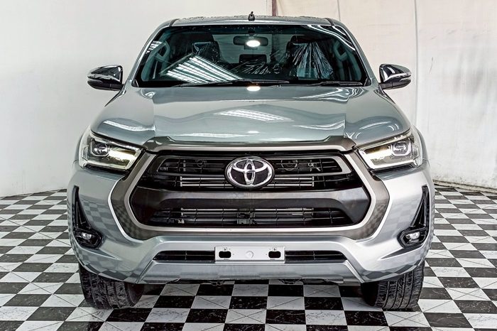REVO 4WD 2021 2.4E MT DOUBLE CAB SILVER  2083 full