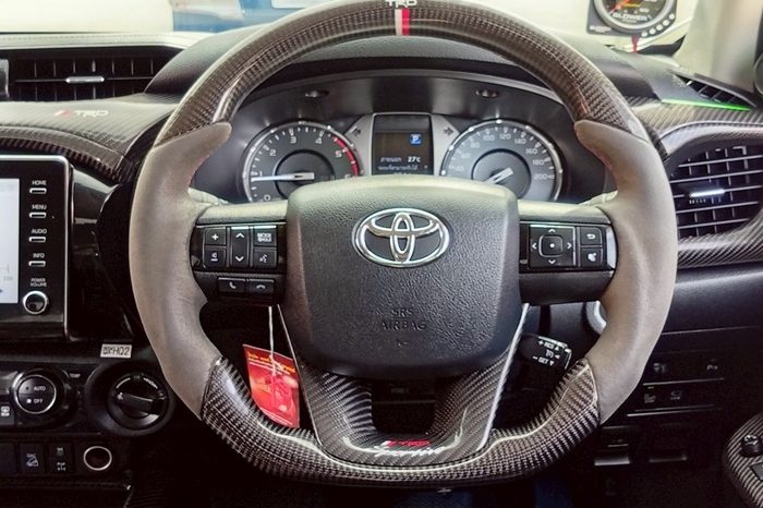 REVO 4WD 2023 2.8G AT DOUBLE CAB BLACK  263 full