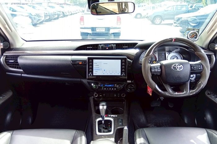 REVO 4WD 2023 2.8G AT DOUBLE CAB BLACK  263 full