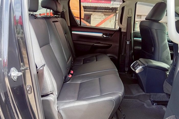 REVO 4WD 2023 2.8G AT DOUBLE CAB BLACK  263 full