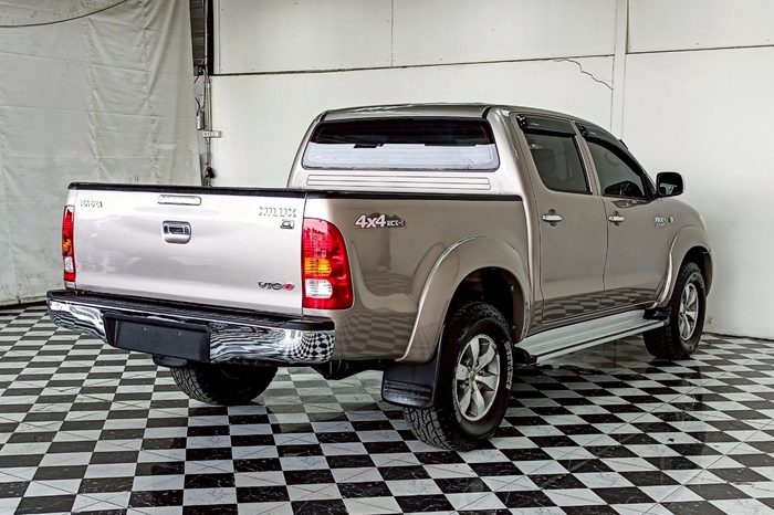VIGO 4WD 2005 2.7G AT DOUBLE CAB SILVER  3392 full