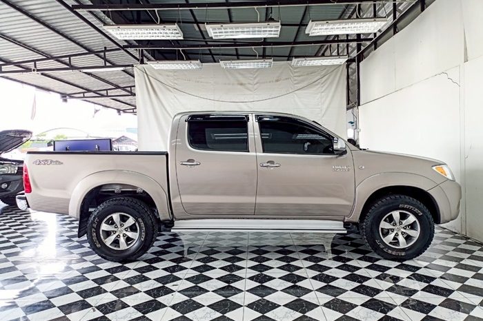 VIGO 4WD 2005 2.7G AT DOUBLE CAB SILVER  3392 full