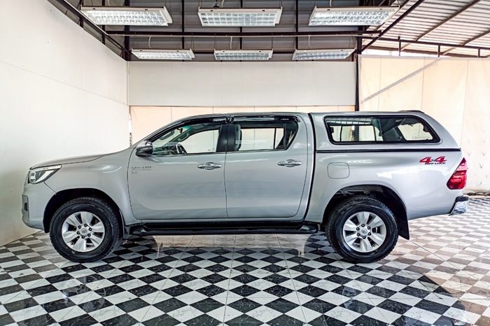 REVO 4WD 2020 2.8G AT DOUBLE CAB SILVER  4037 full