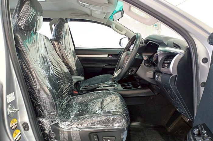 REVO 4WD 2020 2.8G AT DOUBLE CAB SILVER  4037 full