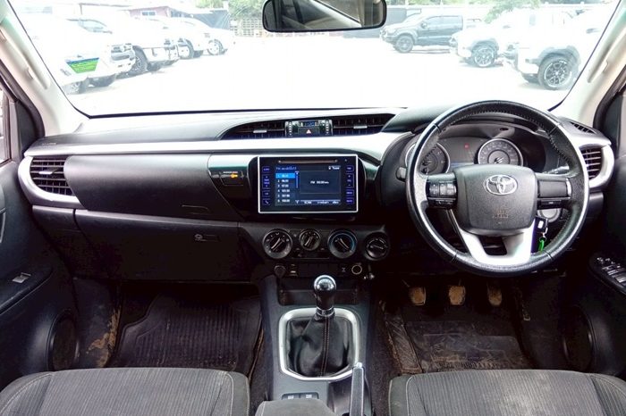 REVO 4WD 2020 2.4E MT DOUBLE CAB SILVER  4130 full