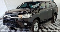 REVO PRE 2017 2.4E AT DOUBLE CAB BLACK  4135