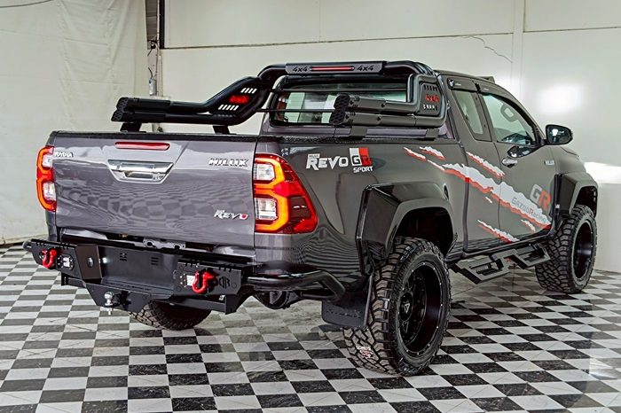 REVO 4WD 2020 2.4E MT SMART CAB DARK GREY  4638 full