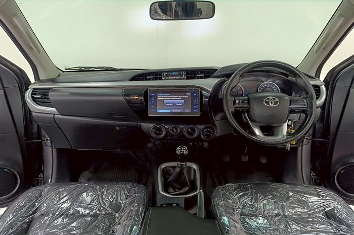 REVO 4WD 2020 2.4E MT SMART CAB DARK GREY  4638 full
