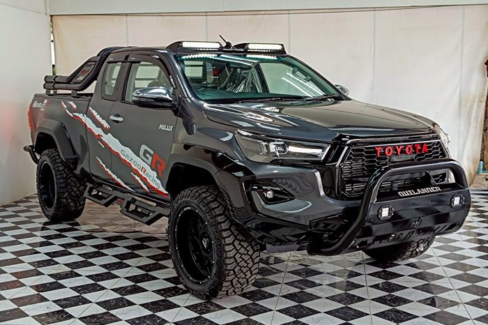 REVO 4WD 2020 2.4E MT SMART CAB DARK GREY  4638 full