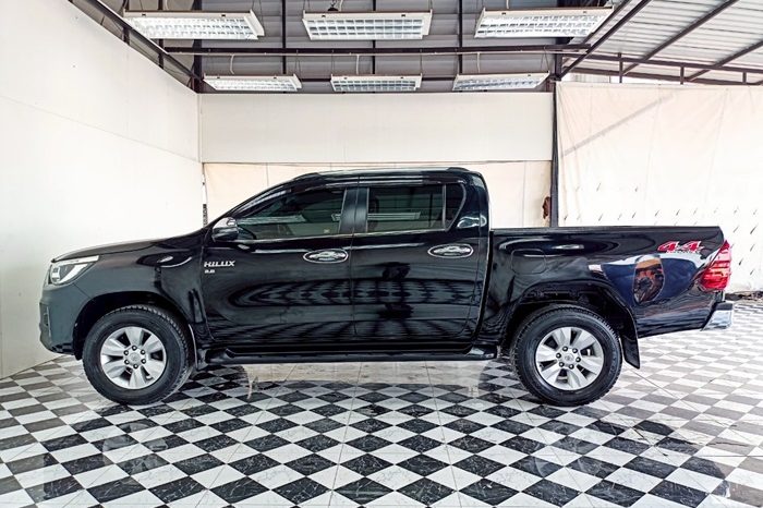 REVO 4WD 2018 2.8G AT DOUBLE CAB BLACK  4963 full