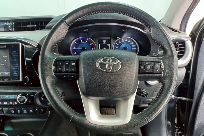 REVO 4WD 2018 2.8G AT DOUBLE CAB BLACK  4963 full