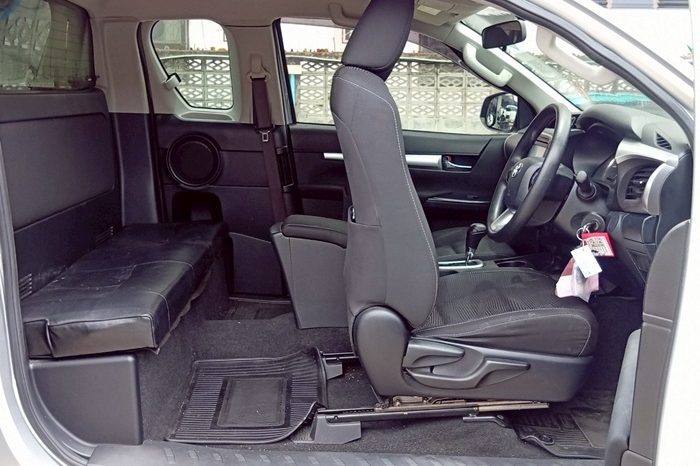 REVO PRE 2021 2.4E AT SMART CAB SILVER  5430 full