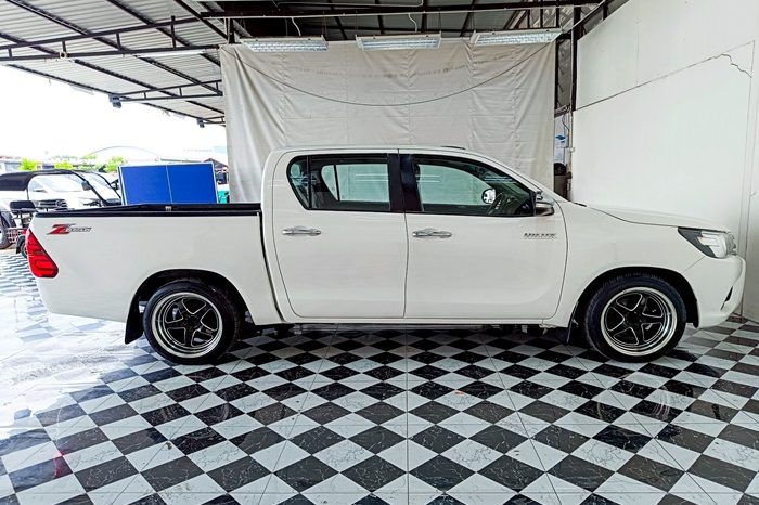 REVO 2WD 2018 2.4J MT DOUBLE CAB WHITE 5856 full