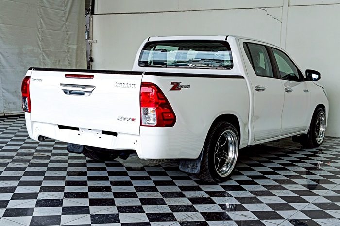 REVO 2WD 2018 2.4J MT DOUBLE CAB WHITE 5856 full
