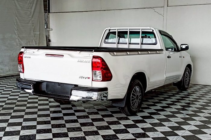 VIGO 2WD 2014 2.7J MT STANDARD WHITE  5875 full