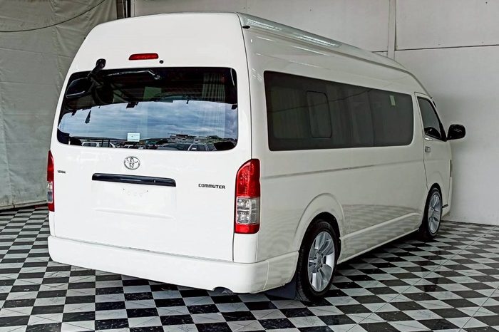 TOYOTA 2WD 2018 3.0 MT COMMUTER WHITE  6223 full