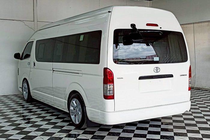 TOYOTA 2WD 2018 3.0 MT COMMUTER WHITE  6223 full