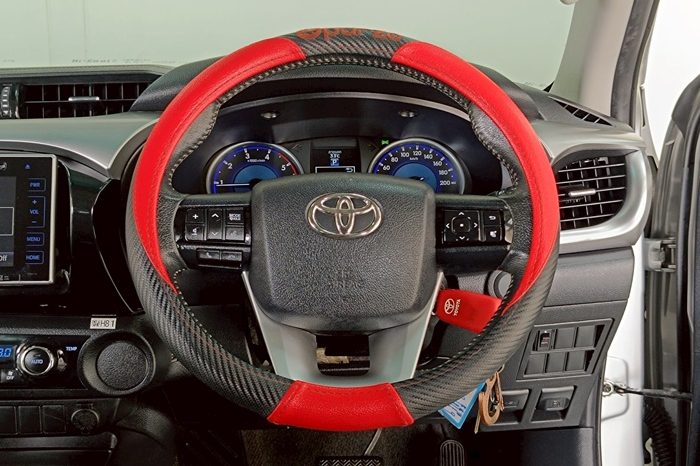 REVO 2WD 2018 2.4G AT DOUBLE CAB SILVER  6250 full