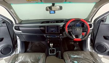 REVO 2WD 2018 2.4G AT DOUBLE CAB SILVER  6250 full
