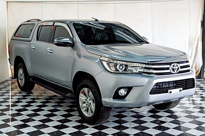 REVO 2WD 2018 2.4G AT DOUBLE CAB SILVER  6250 full