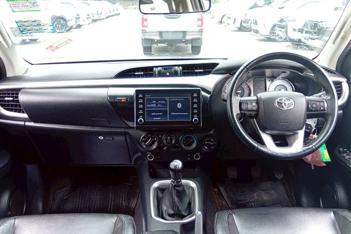 REVO 4WD 2021 2.4E MT DOUBLE CAB SILVER  7358 full