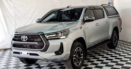 REVO 4WD 2021 2.4E MT DOUBLE CAB SILVER  8646