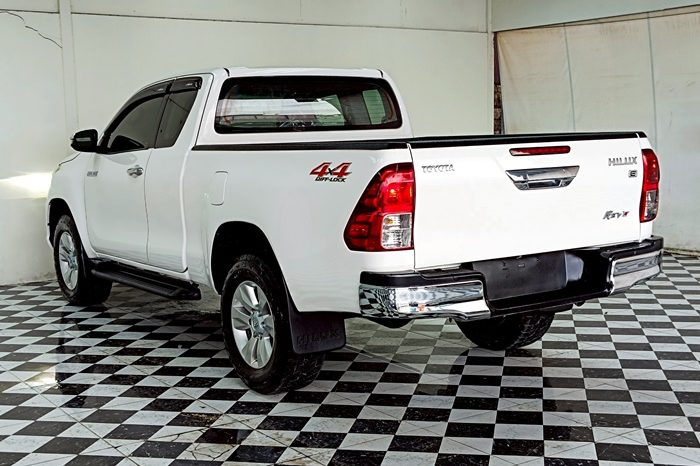 REVO 4WD 2020 2.4E MT SMART CAB WHITE  9080 full