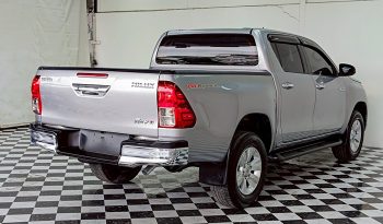 REVO PRE 2018 2.4E AT DOUBLE CAB SILVER  9701 full