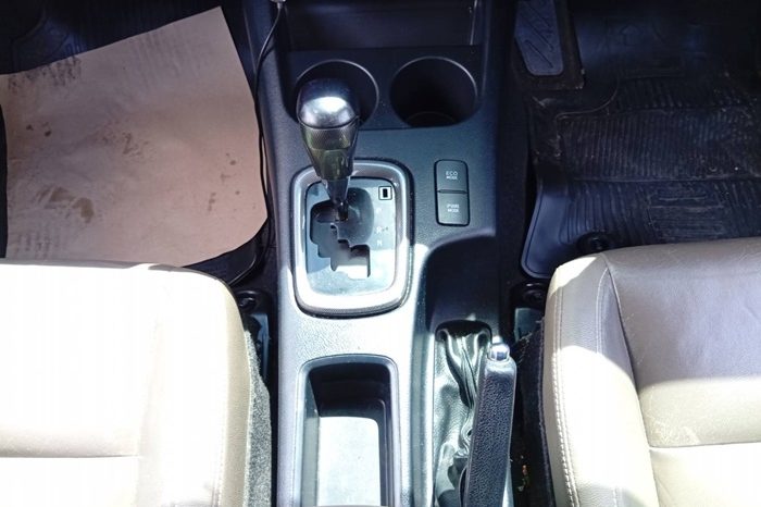 REVO PRE 2015 2.4G AT DOUBLE CAB BLUE  6847 full