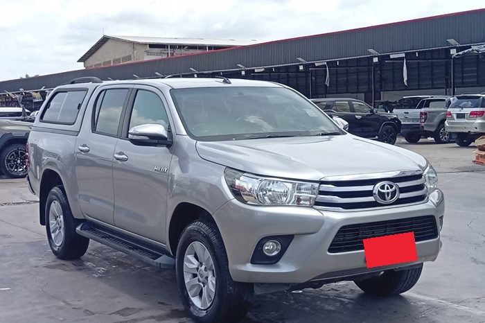 REVO PRE 2017 2.4E AT DOUBLE CAB SILVER  4951 full
