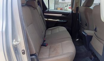 REVO PRE 2017 2.4E AT DOUBLE CAB SILVER  4951 full