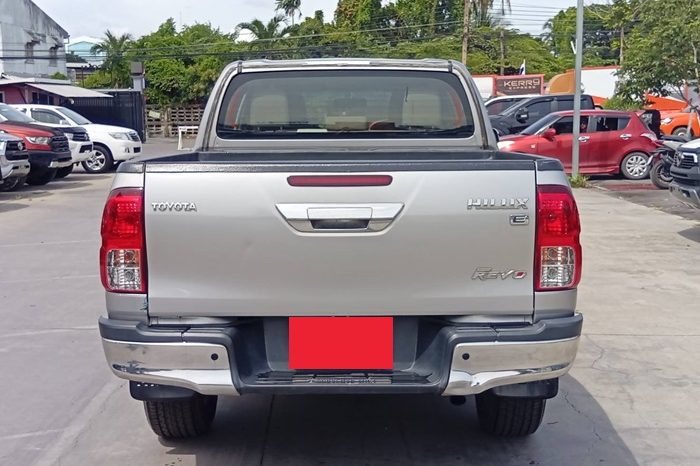 REVO PRE 2017 2.4E AT DOUBLE CAB SILVER  4943 full