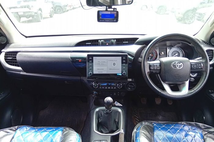 REVO 4WD 2021 2.8G MT SMART CAB DARK GREY  6279 full