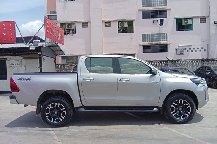 REVO 4WD 2020 2.8G AT DOUBLE CAB SILVER  4804 full