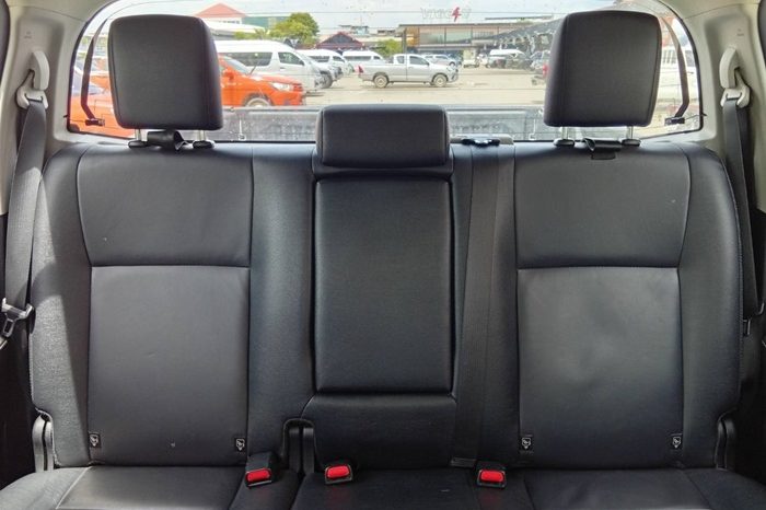 REVO 4WD 2020 2.8G AT DOUBLE CAB SILVER  4804 full