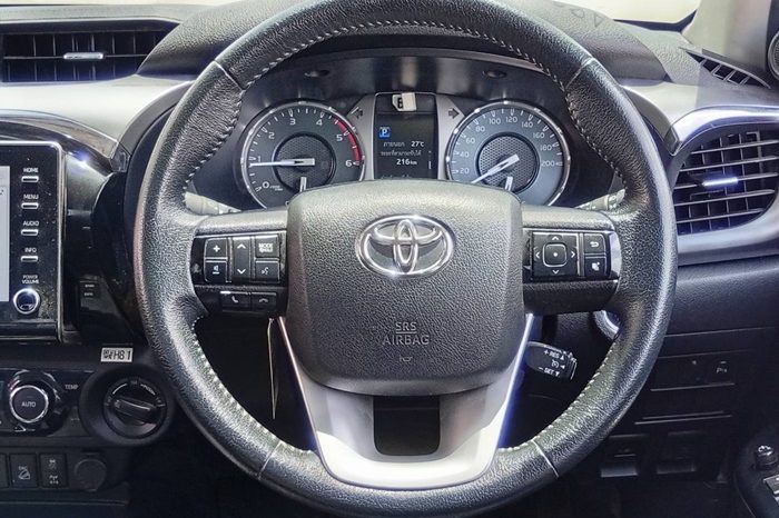 REVO 4WD 2020 2.8G AT DOUBLE CAB SILVER  4804 full