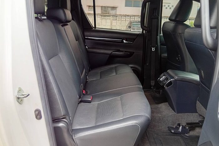 ROCCO 4WD 2020 2.8G AT DOUBLE CAB WHITE  6190 full