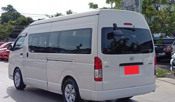TOYOTA 2WD 2019 2.7 MT COMMUTER WHITE  9735 full