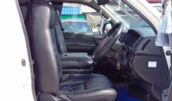 TOYOTA 2WD 2019 2.7 MT COMMUTER WHITE  9735 full