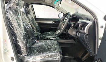 REVO 4WD 2018 2.8G AT DOUBLE CAB WHITE  8311 full