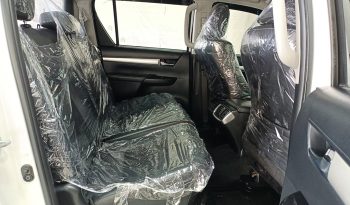 REVO 4WD 2018 2.8G AT DOUBLE CAB WHITE  8311 full
