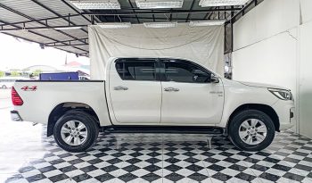 REVO 4WD 2018 2.8G AT DOUBLE CAB WHITE  8311 full